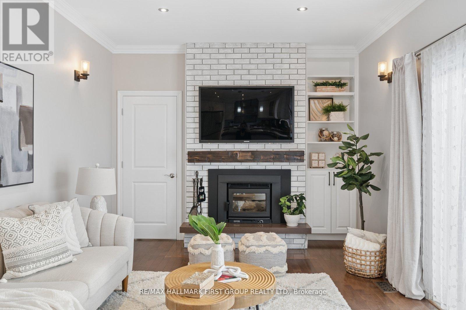 1910 Spruce Hill Road, Pickering, Ontario  L1V 1S7 - Photo 14 - E12853892