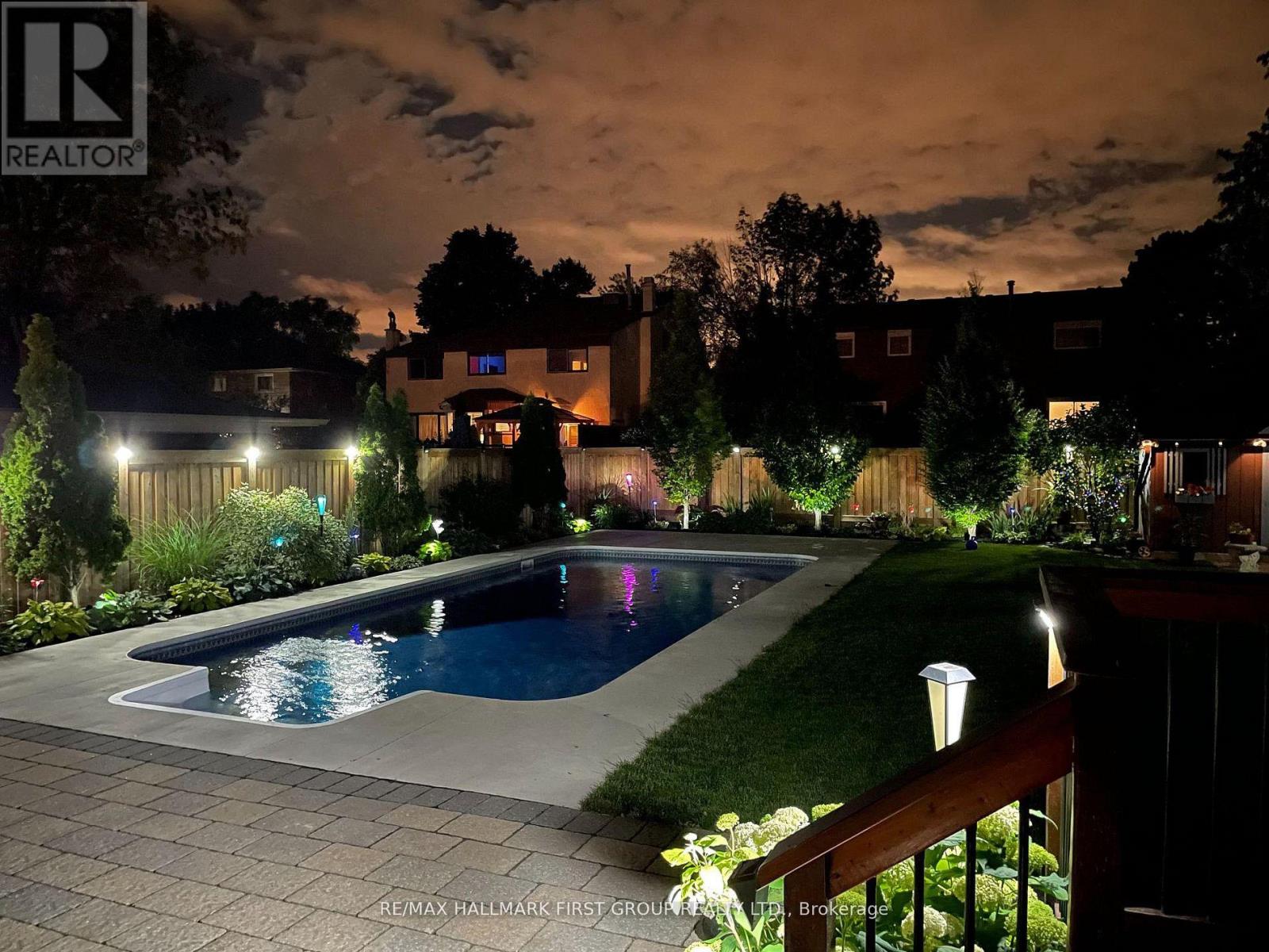 1910 Spruce Hill Road, Pickering, Ontario  L1V 1S7 - Photo 2 - E12853892