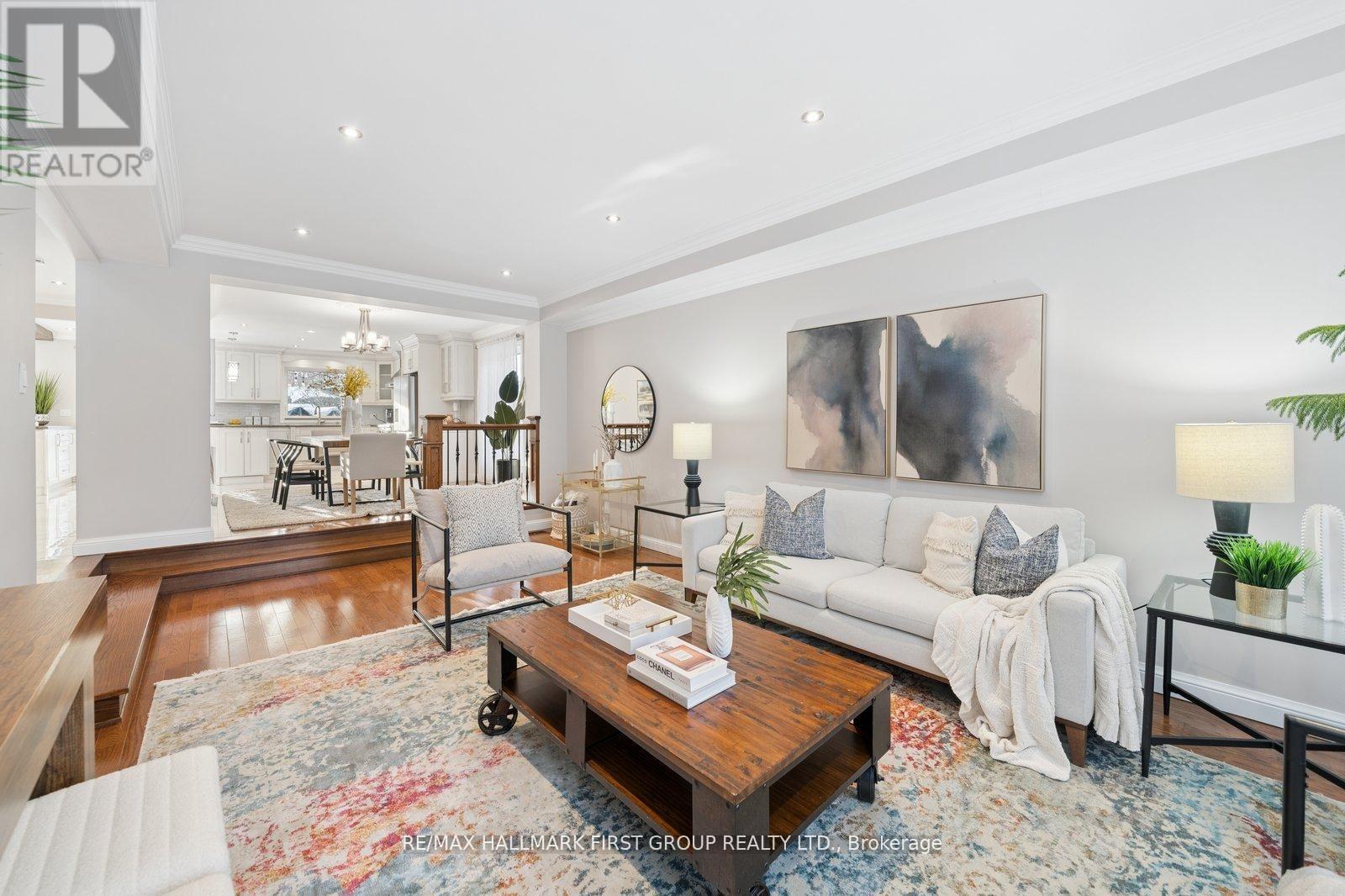 1910 Spruce Hill Road, Pickering, Ontario  L1V 1S7 - Photo 6 - E12853892