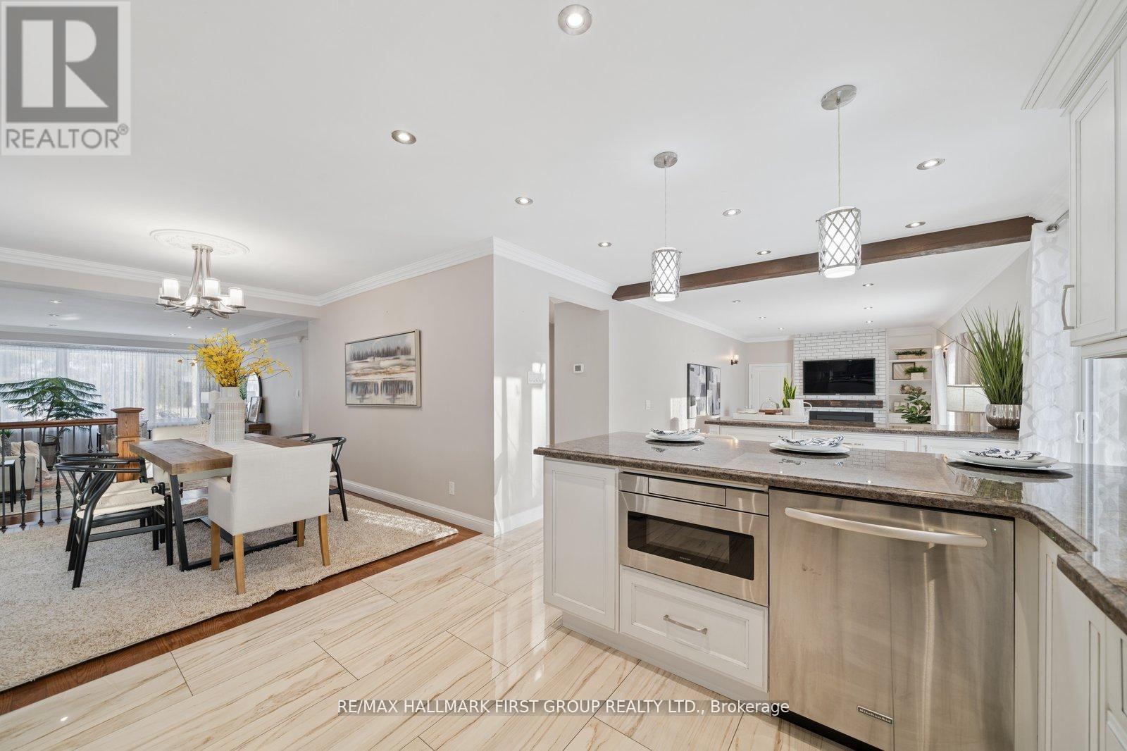 1910 Spruce Hill Road, Pickering, Ontario  L1V 1S7 - Photo 9 - E12853892