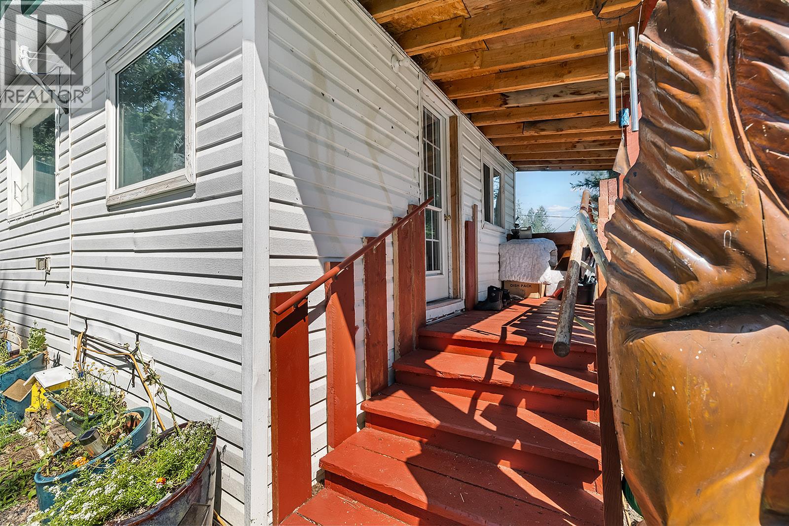 3665 Sweet Road, Baynes Lake, British Columbia  V0B 1T4 - Photo 11 - 10378238