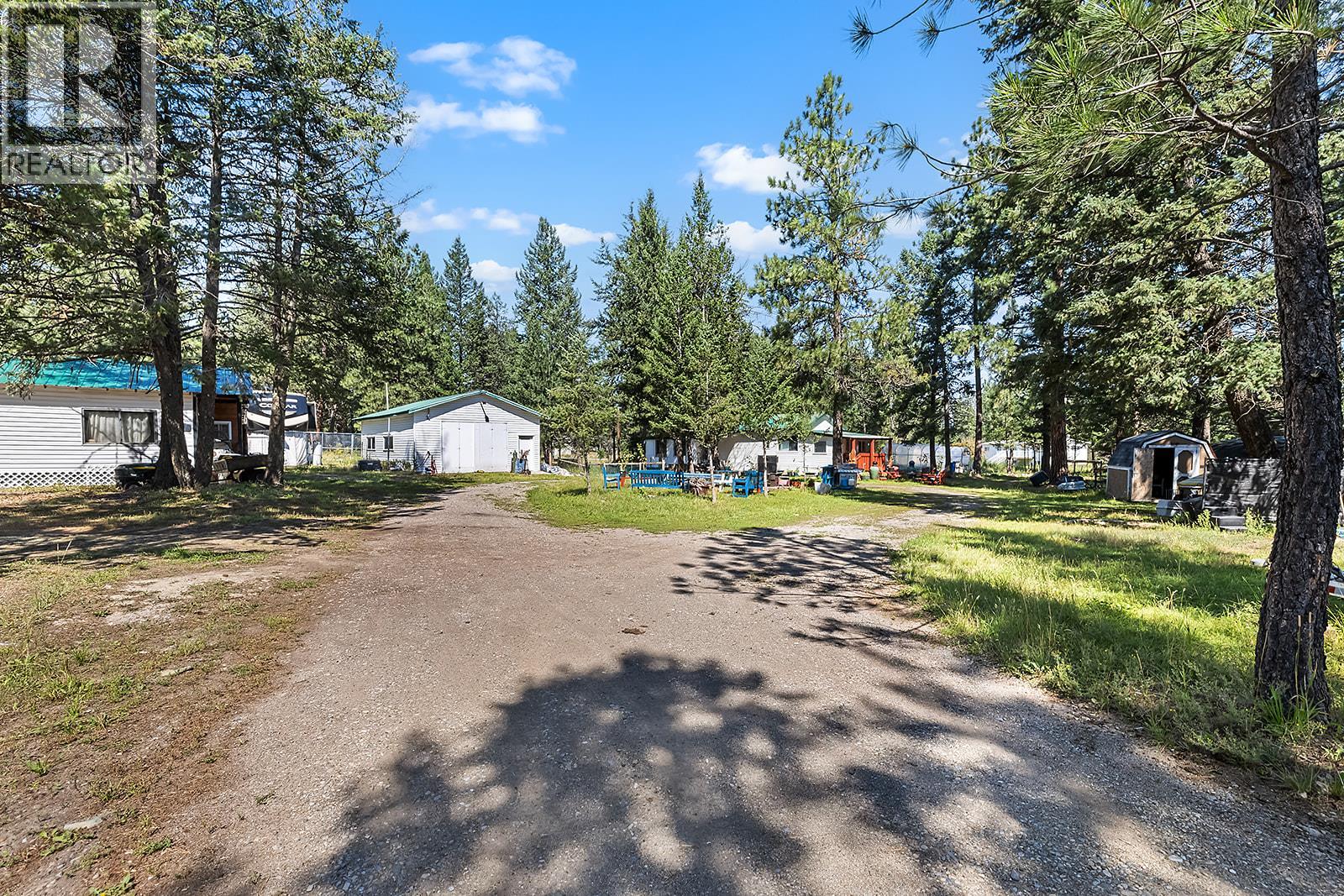 3665 Sweet Road, Baynes Lake, British Columbia  V0B 1T4 - Photo 8 - 10378238