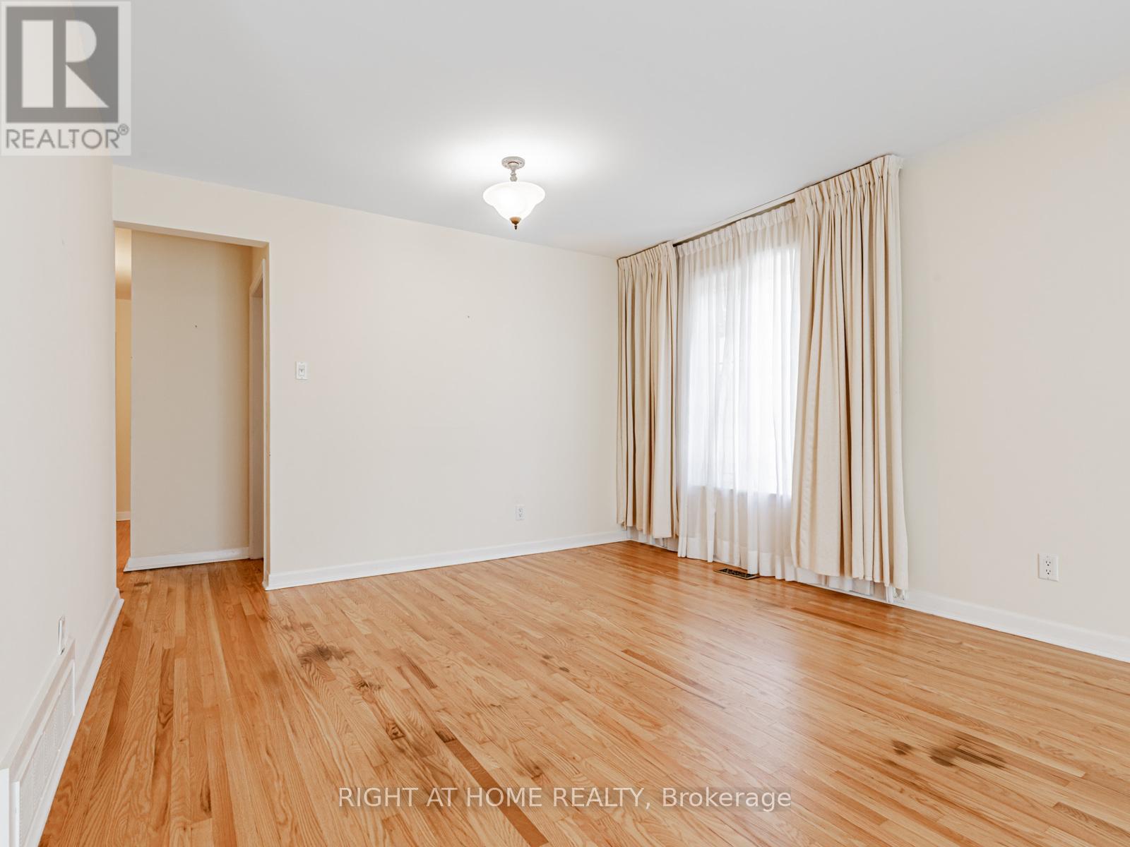 Main Unit - 36 Par Avenue, Toronto, Ontario  M1G 2G4 - Photo 13 - E12854180