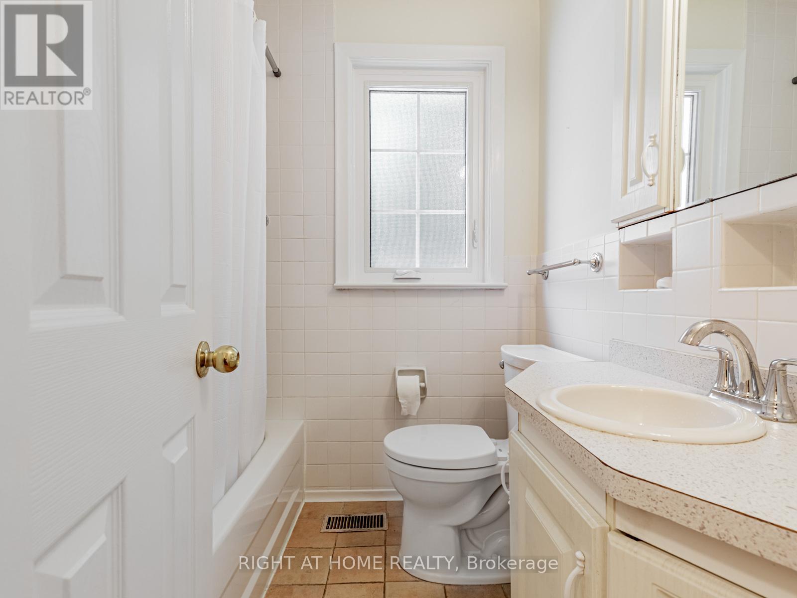 Main Unit - 36 Par Avenue, Toronto, Ontario  M1G 2G4 - Photo 26 - E12854180