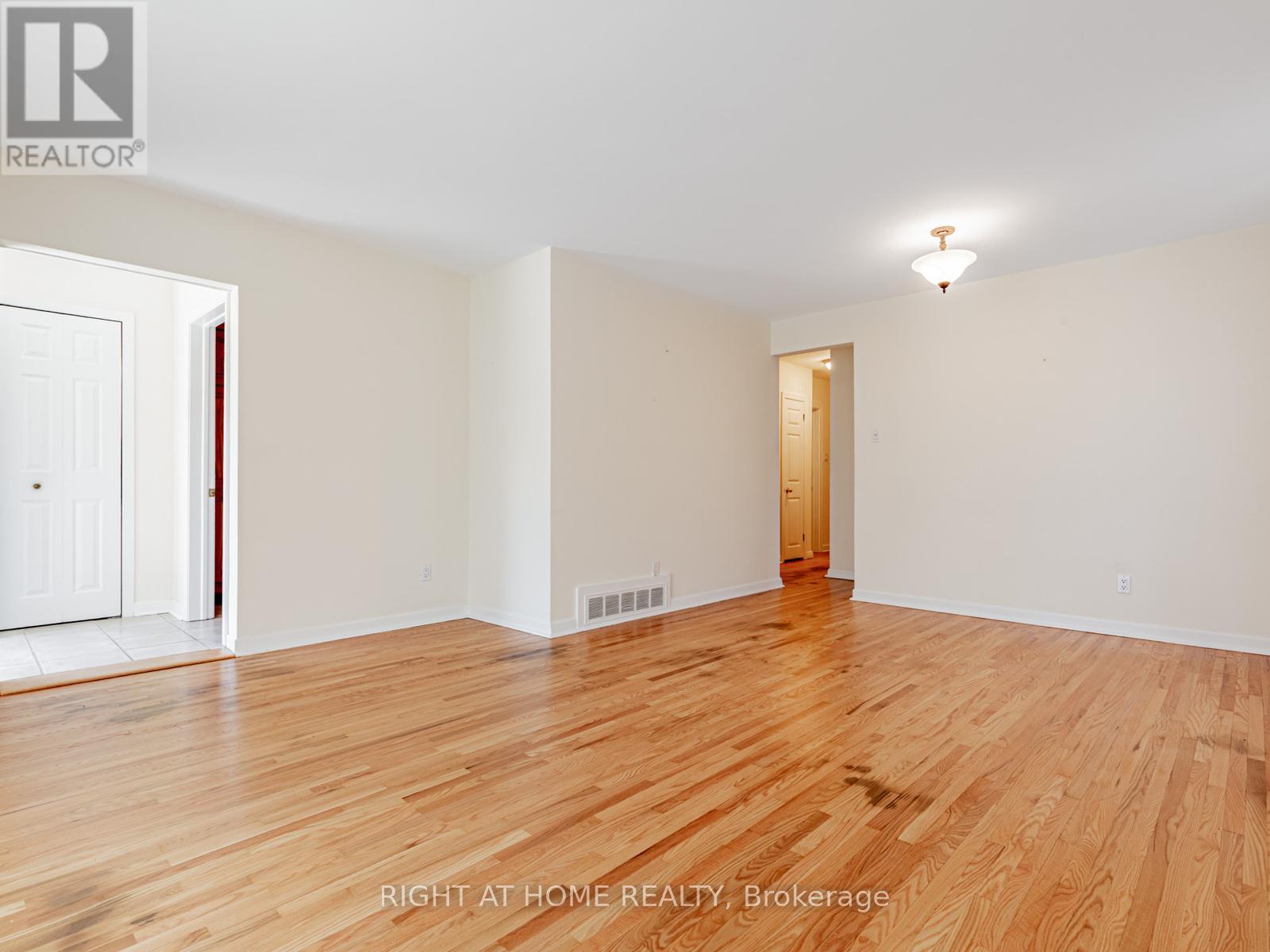 Main Unit - 36 Par Avenue, Toronto, Ontario  M1G 2G4 - Photo 7 - E12854180