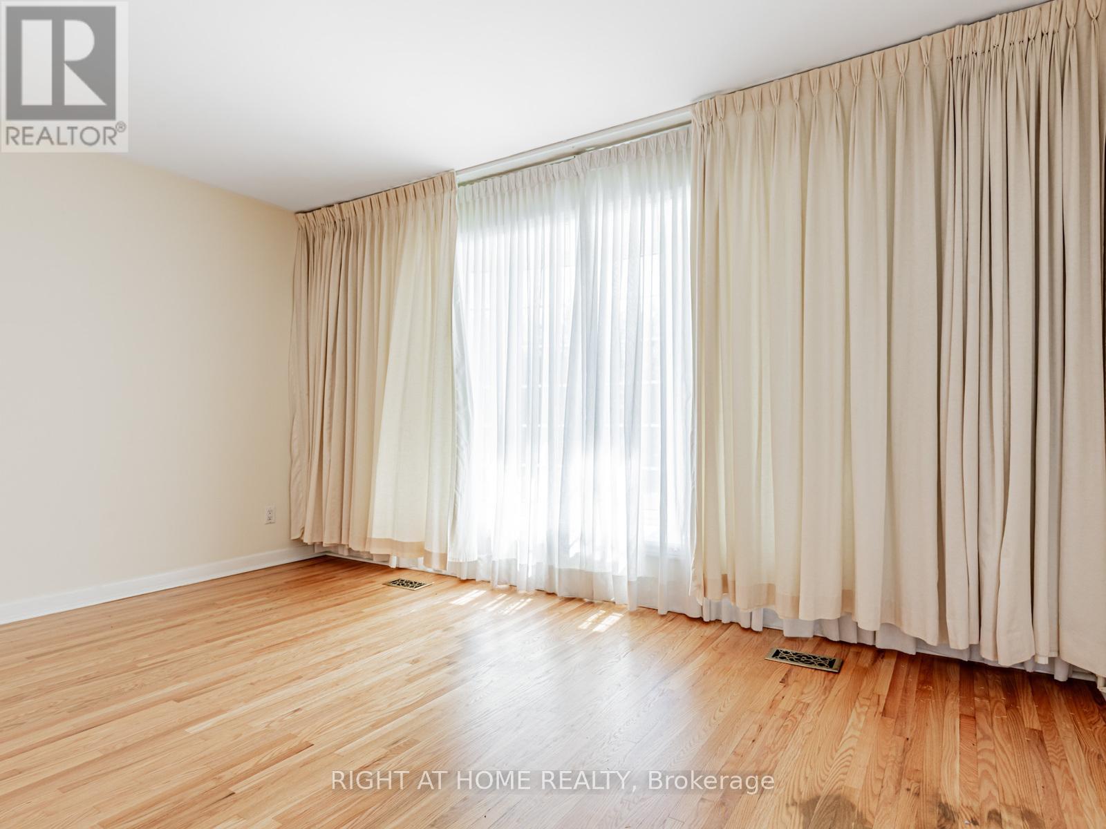 Main Unit - 36 Par Avenue, Toronto, Ontario  M1G 2G4 - Photo 9 - E12854180