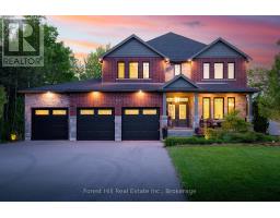 155 GLENLAKE BOULEVARD, Collingwood, Ontario