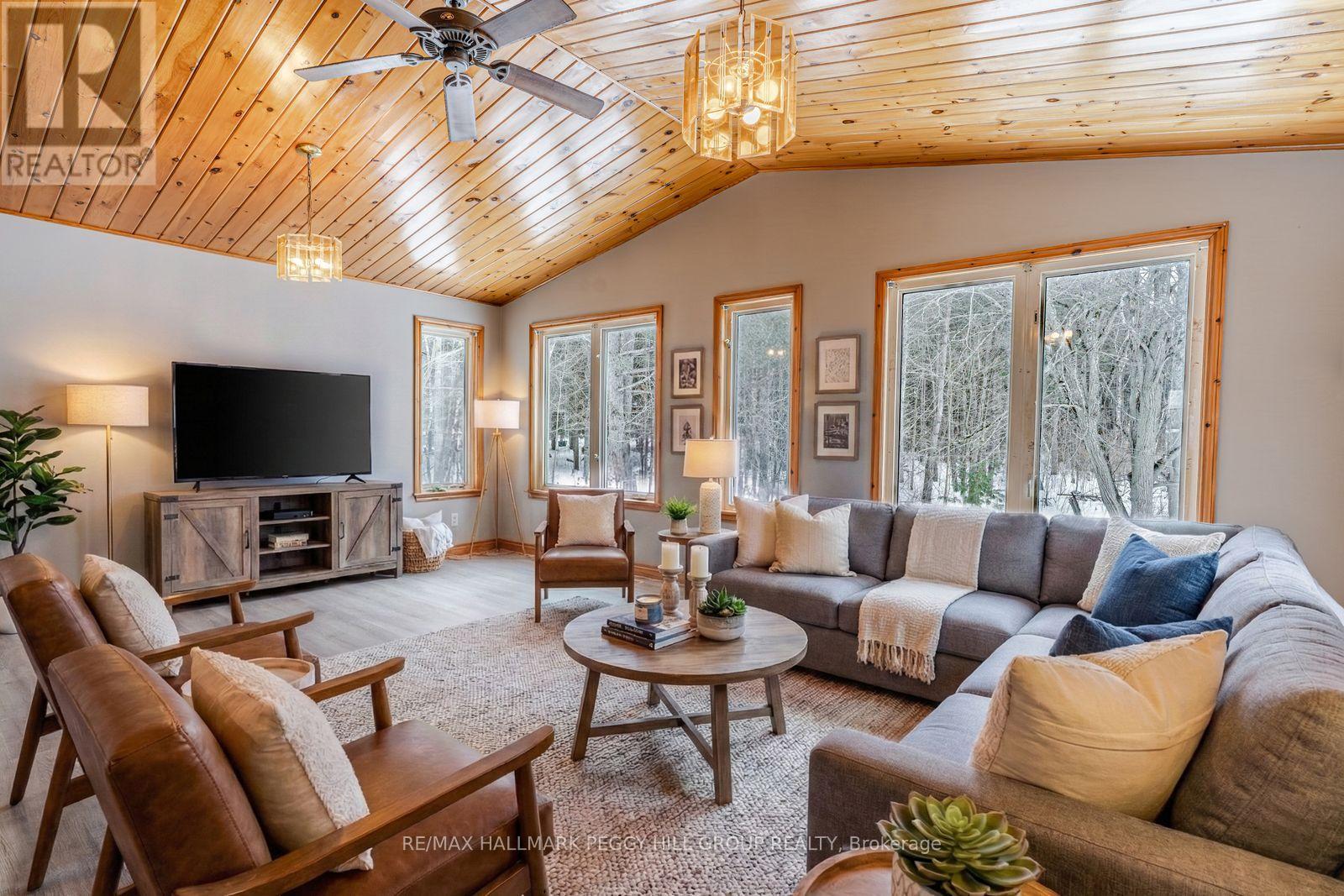 6193 30th Side Road, Essa, Ontario  L0M 1T0 - Photo 2 - N12854006