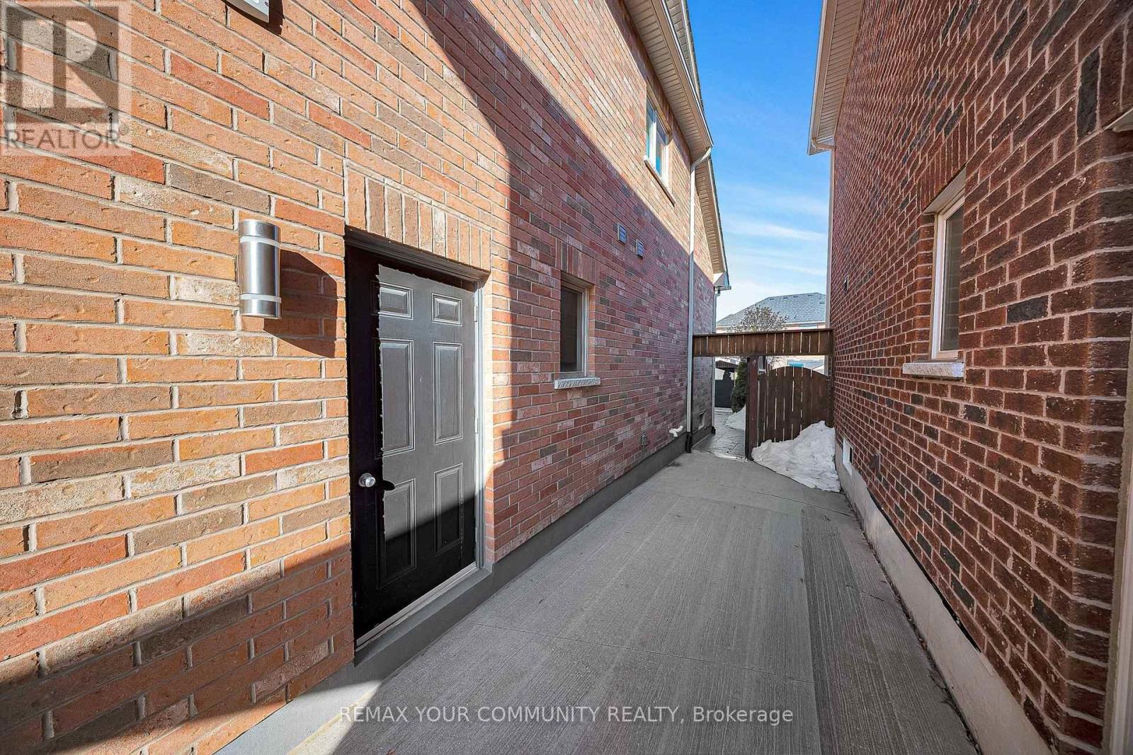 67 Trudeau Drive, Vaughan, Ontario  L4H 0B7 - Photo 32 - N12854054