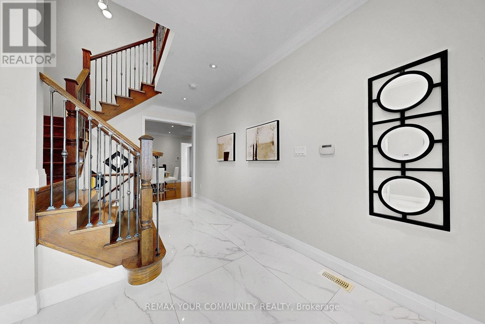 67 Trudeau Drive, Vaughan, Ontario  L4H 0B7 - Photo 4 - N12854054