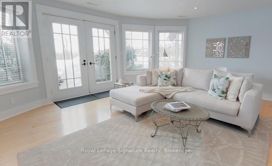 807035 25th Side Road, Grey Highlands, Ontario  N0C 1G0 - Photo 24 - X12854176