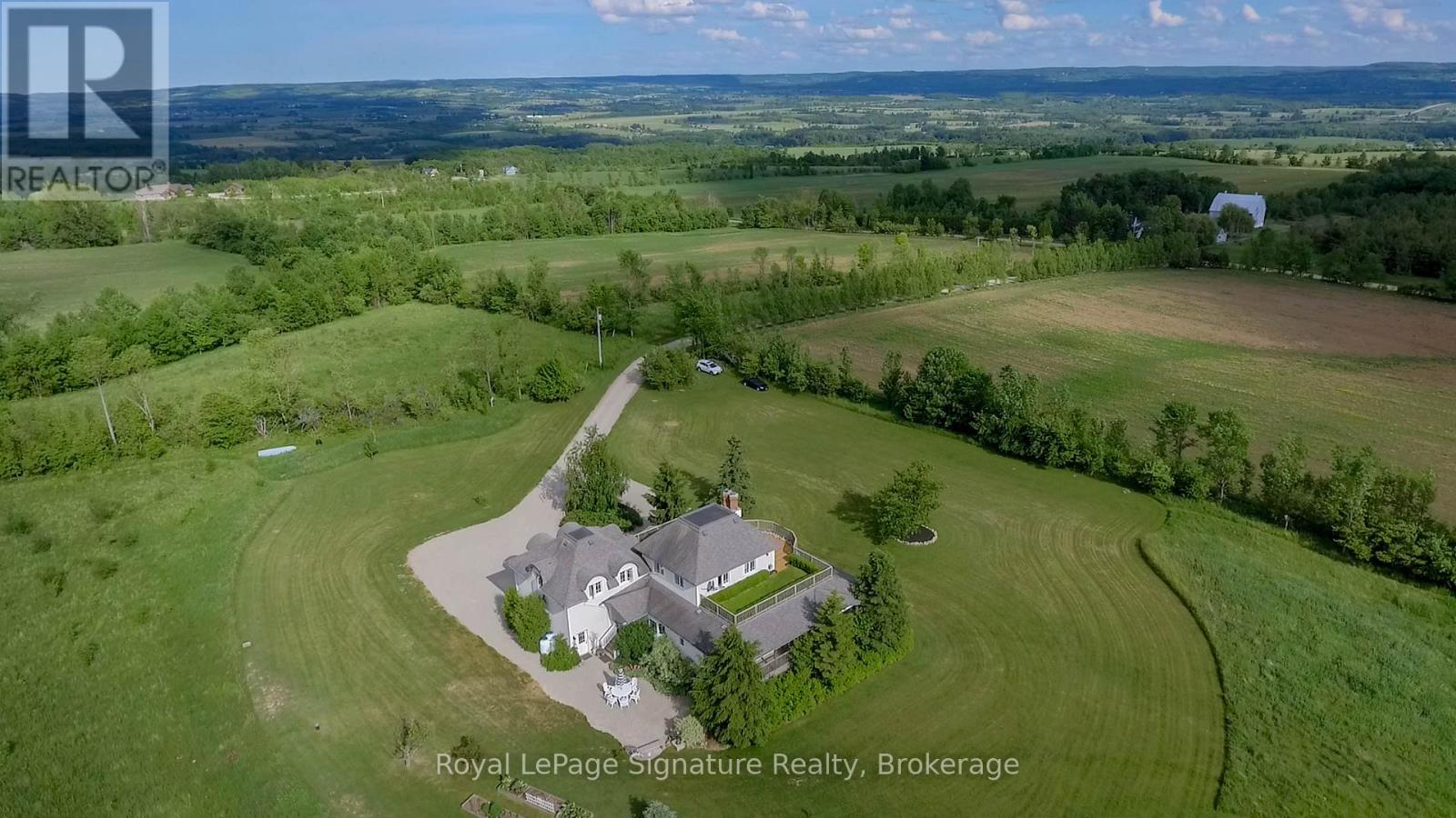 807035 25th Side Road, Grey Highlands, Ontario  N0C 1G0 - Photo 2 - X12854176