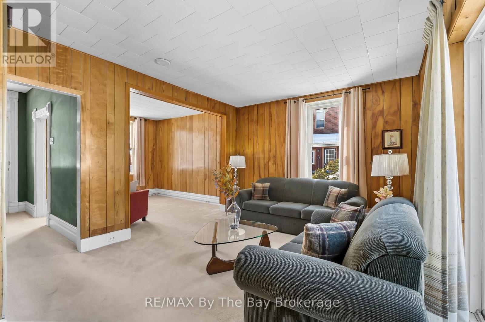 10 Wellington Street E, Clearview, Ontario  L0M 1G0 - Photo 13 - S12853678