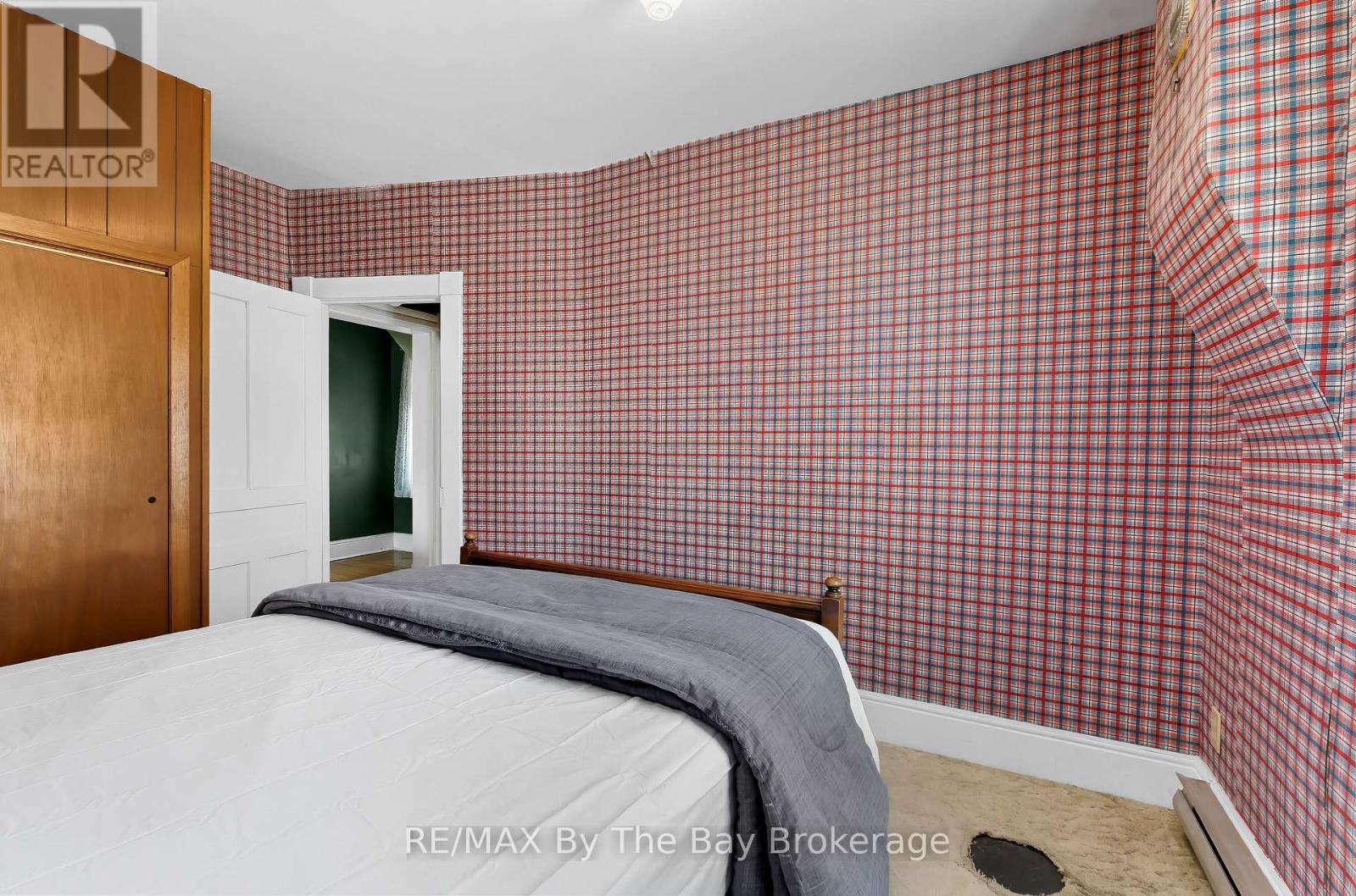 10 Wellington Street E, Clearview, Ontario  L0M 1G0 - Photo 27 - S12853678