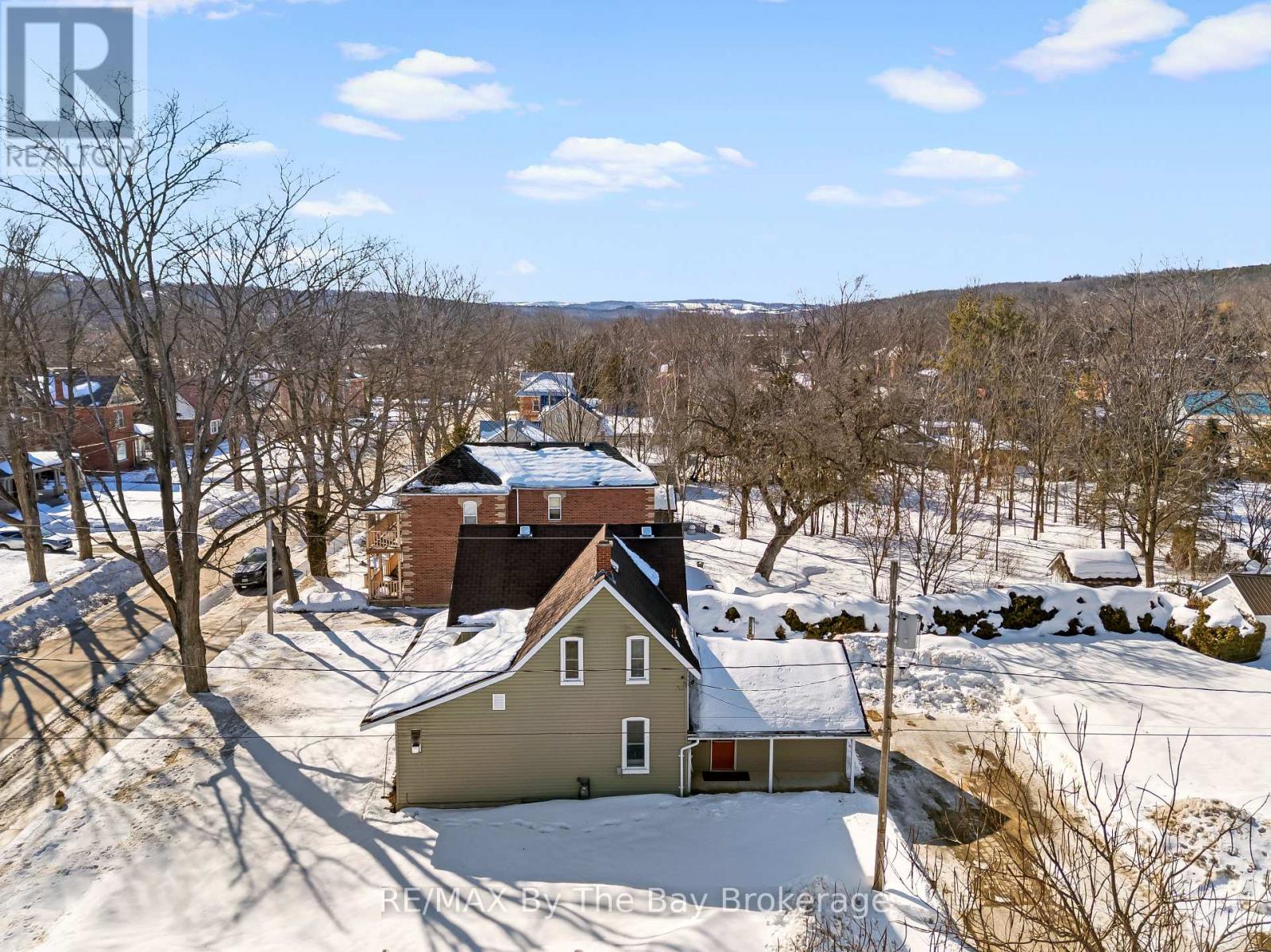 10 Wellington Street E, Clearview, Ontario  L0M 1G0 - Photo 35 - S12853678