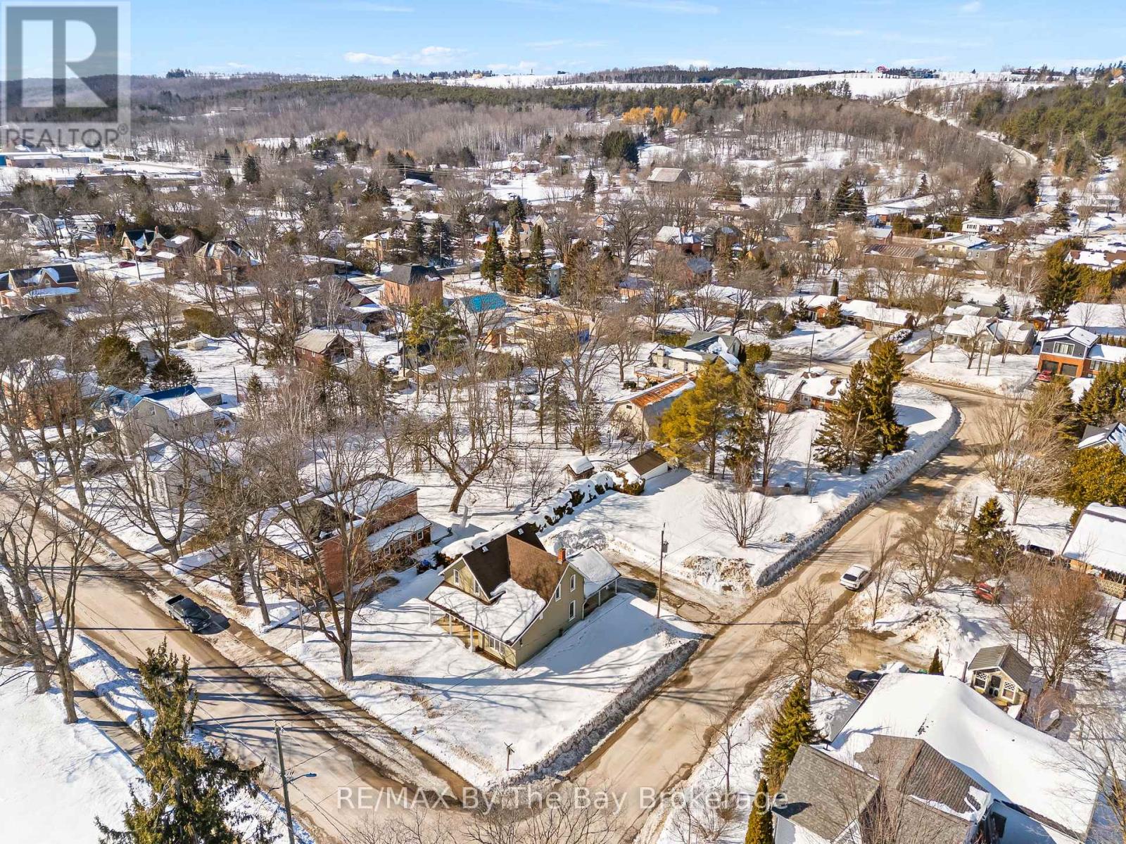 10 Wellington Street E, Clearview, Ontario  L0M 1G0 - Photo 36 - S12853678