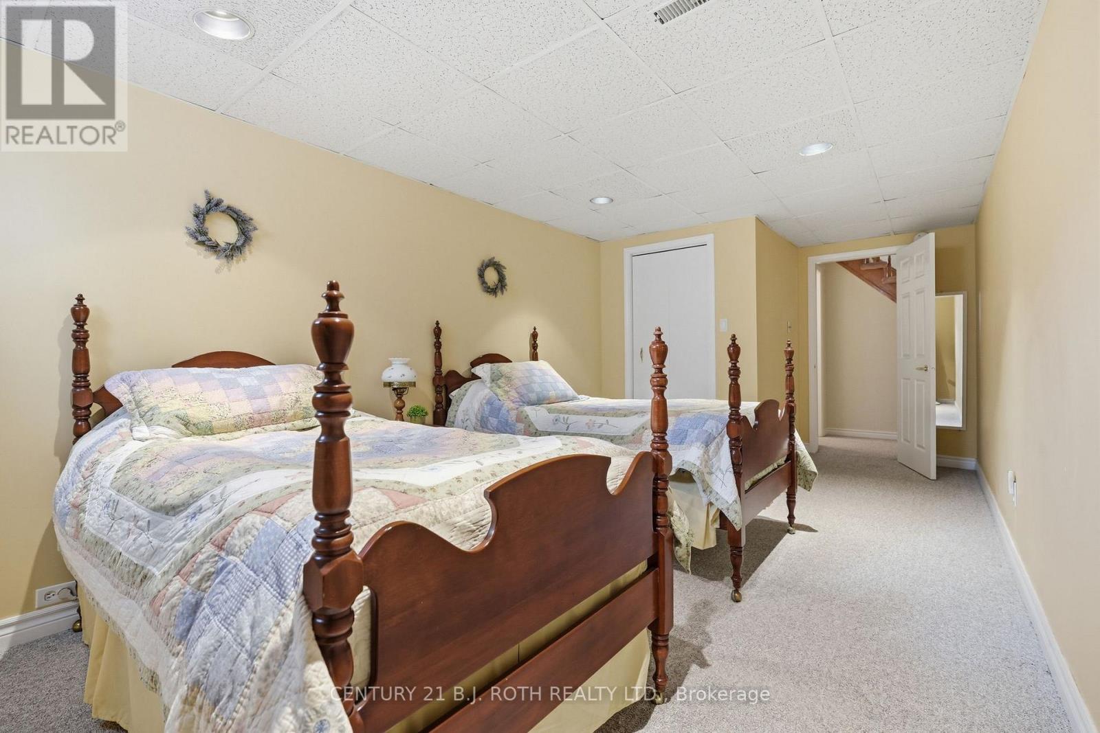 25 Autumn Lane, Barrie, Ontario  L4N 6G8 - Photo 37 - S12853990