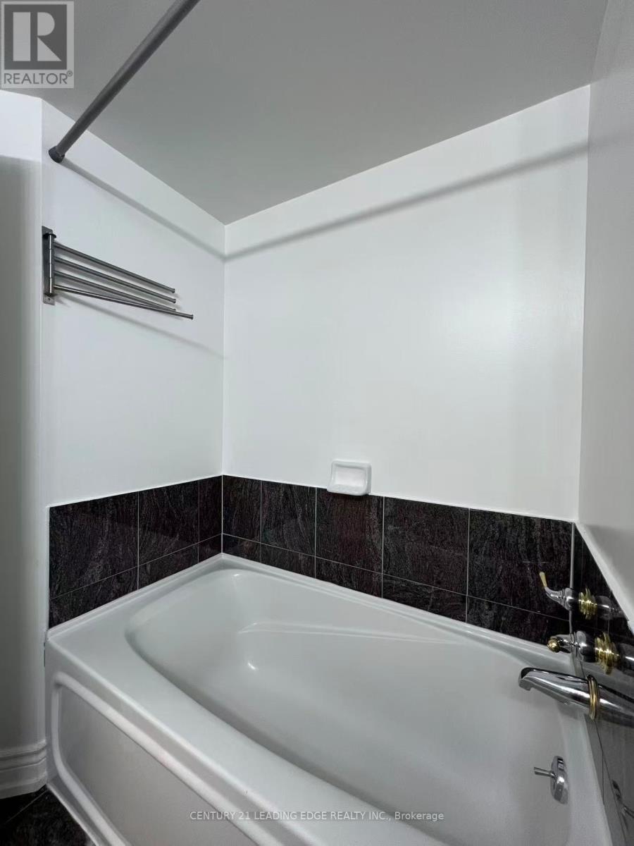 1609 - 55 Bloor Street E, Toronto, Ontario  M4W 3G7 - Photo 14 - C12848676