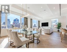 602 - 128 HAZELTON AVENUE, Toronto, Ontario