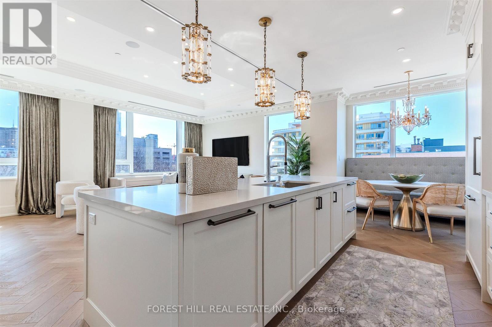 602 - 128 Hazelton Avenue, Toronto, Ontario  M5R 2E2 - Photo 11 - C12850582