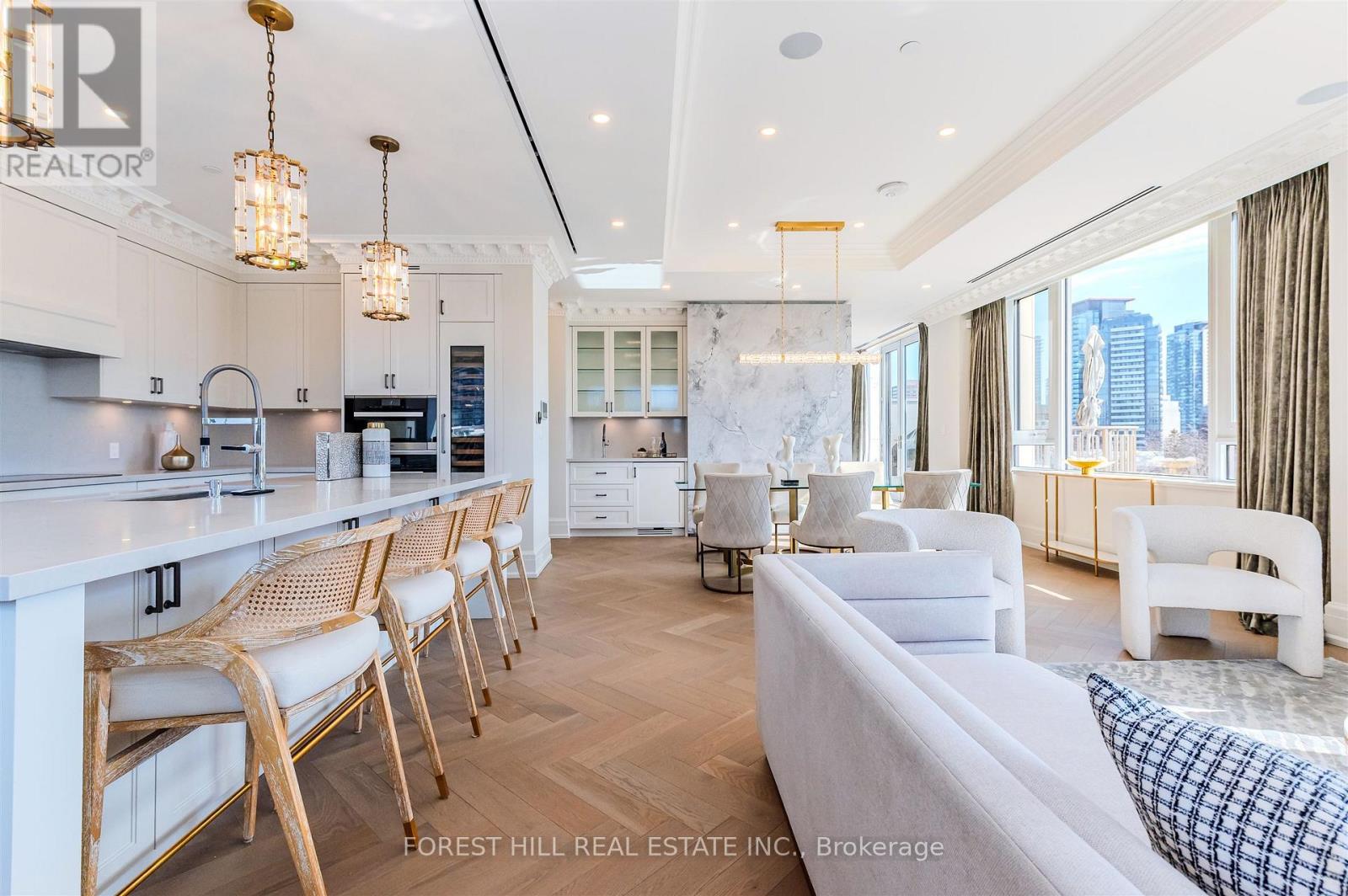 602 - 128 Hazelton Avenue, Toronto, Ontario  M5R 2E2 - Photo 7 - C12850582