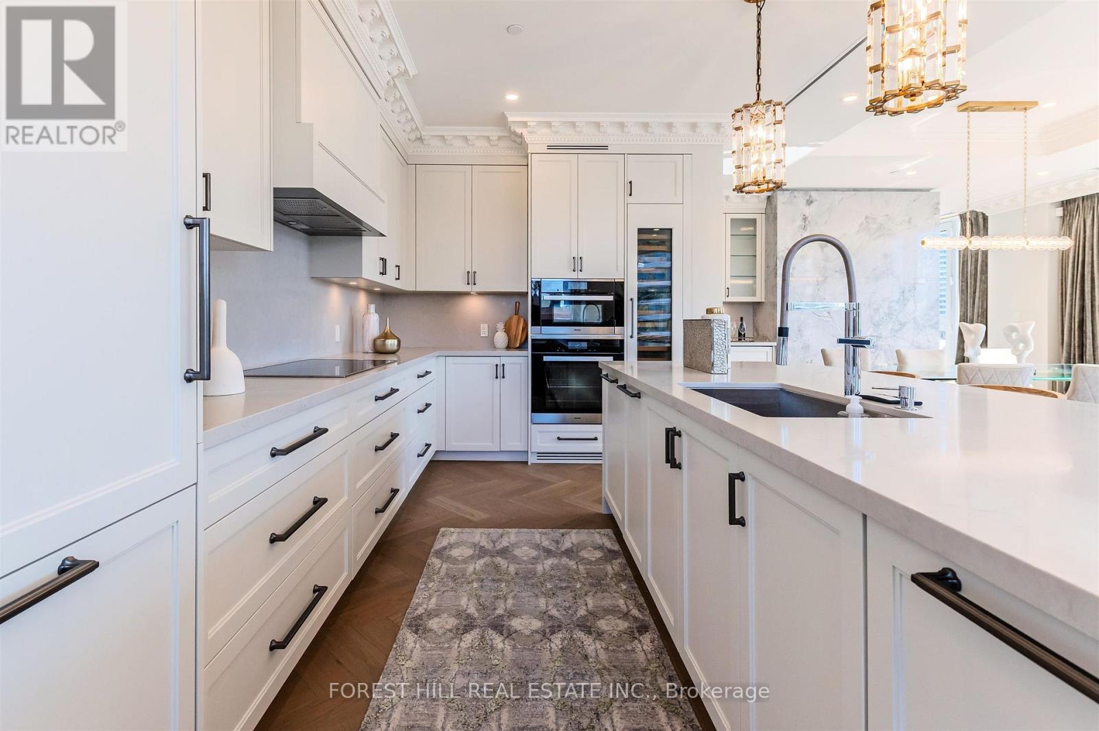 602 - 128 Hazelton Avenue, Toronto, Ontario  M5R 2E2 - Photo 9 - C12850582