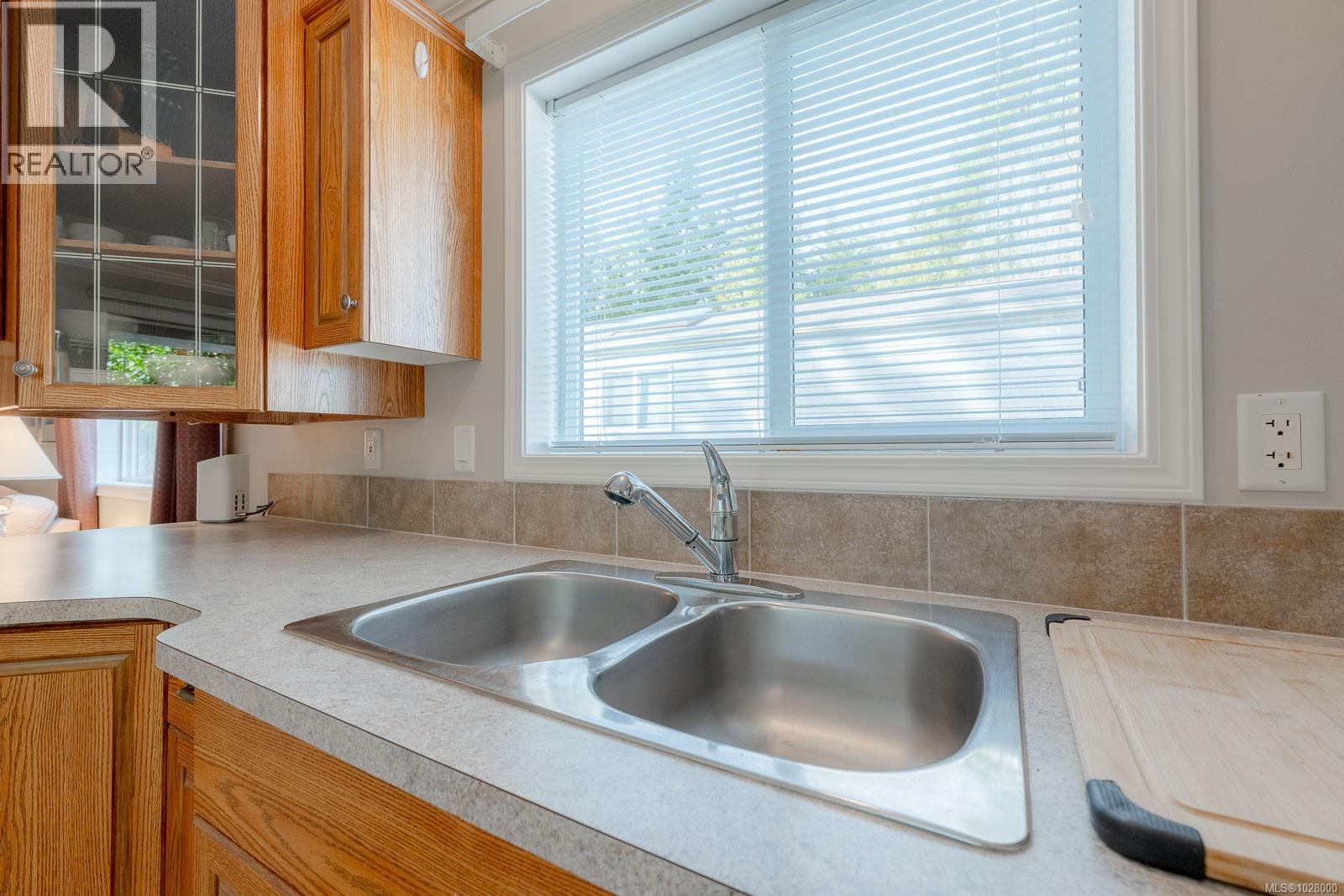 103 10325 Lakeshore Rd, Port Alberni, British Columbia  V9Y 8Z6 - Photo 9 - 1028000