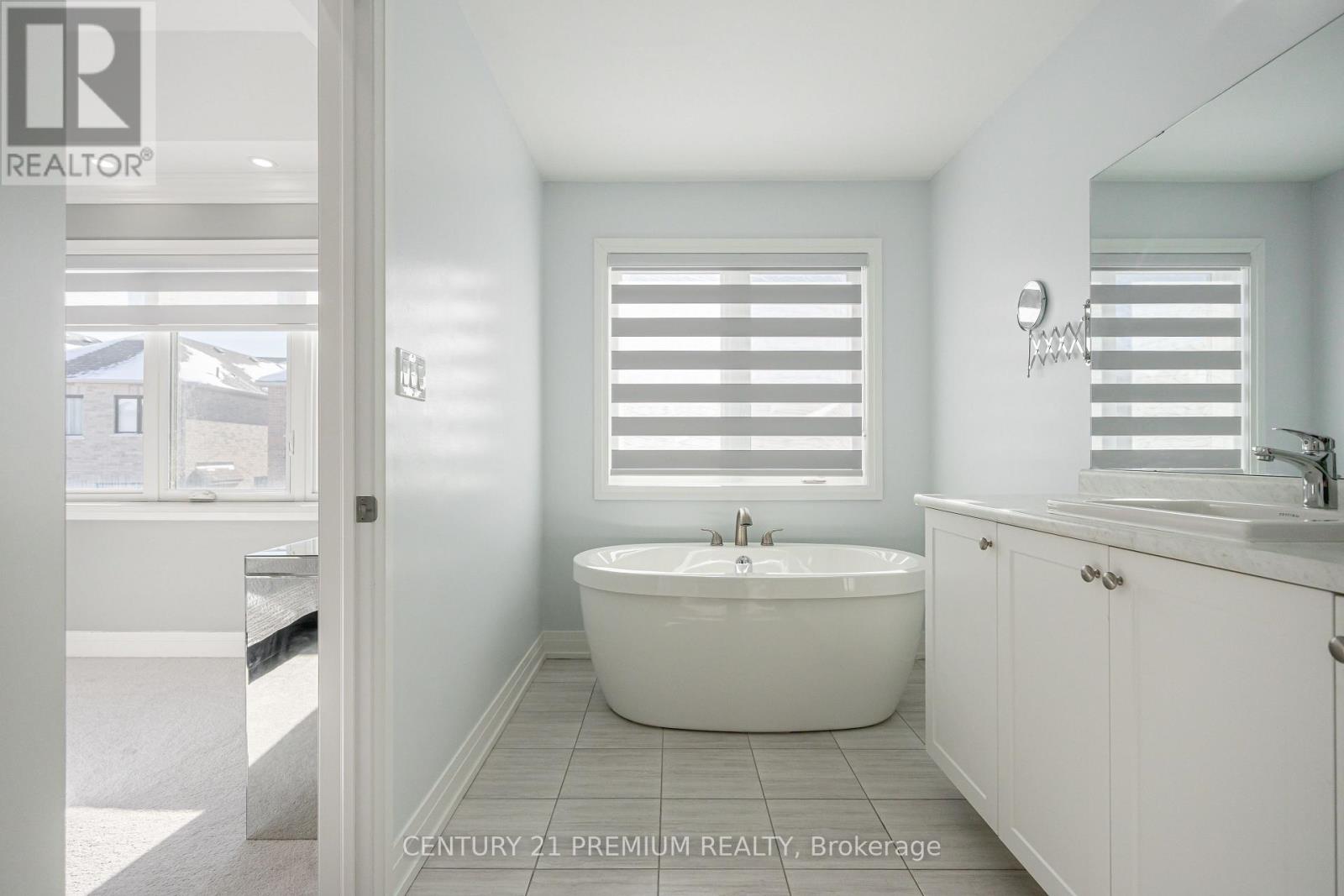 25 Christine Elliott Avenue, Whitby, Ontario  L1P 0B8 - Photo 37 - E12753246