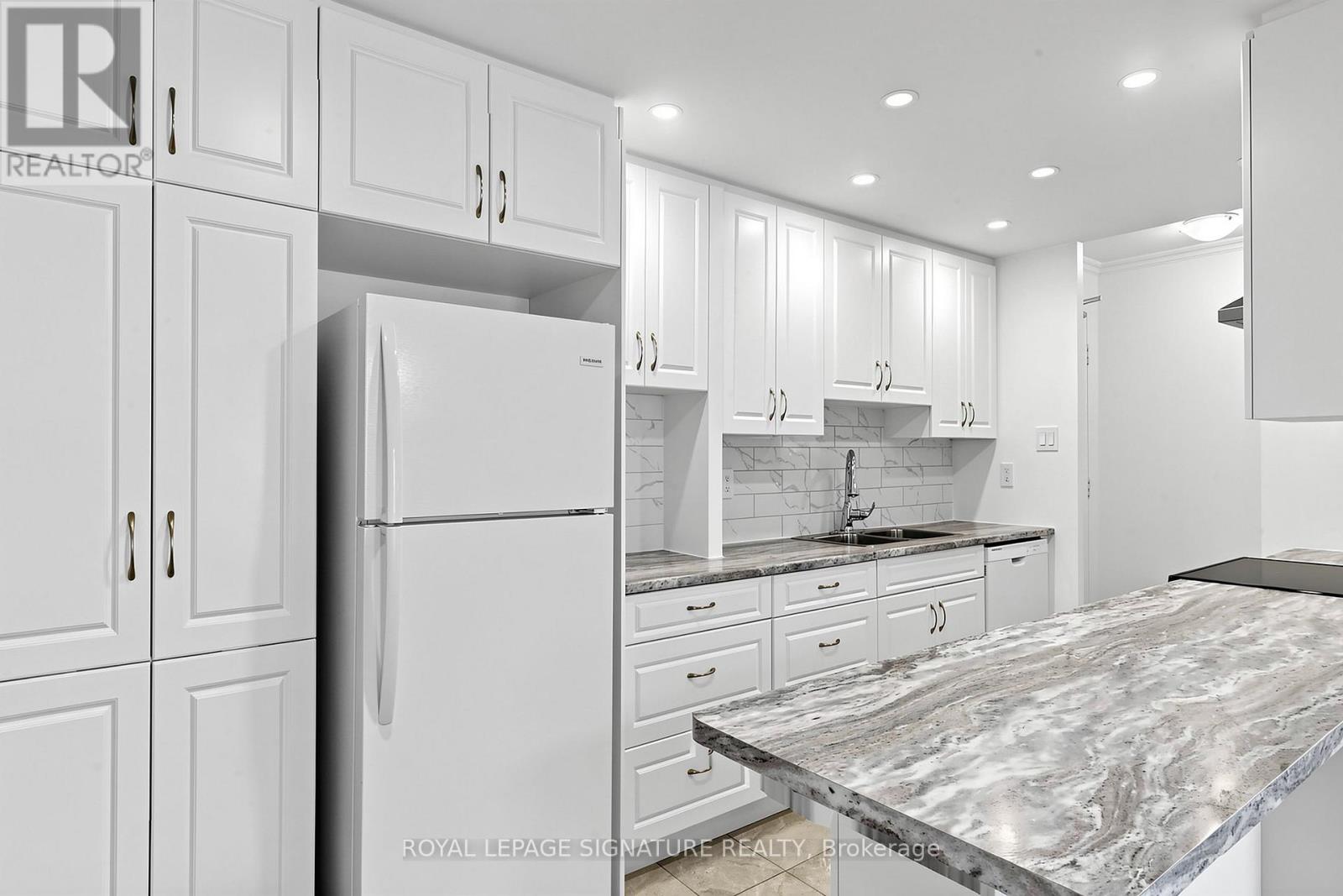 109 - 1535 Diefenbaker Court, Pickering (Town Centre), Ontario  L1V 3W2 - Photo 3 - E12830324