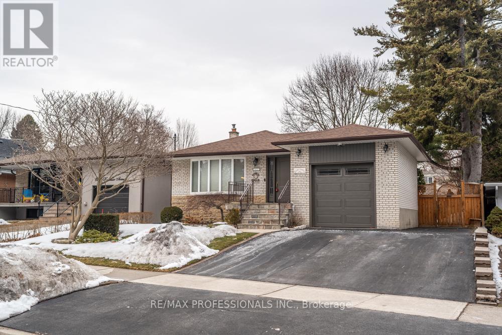1427 KENMUIR AVENUE, Mississauga, Ontario