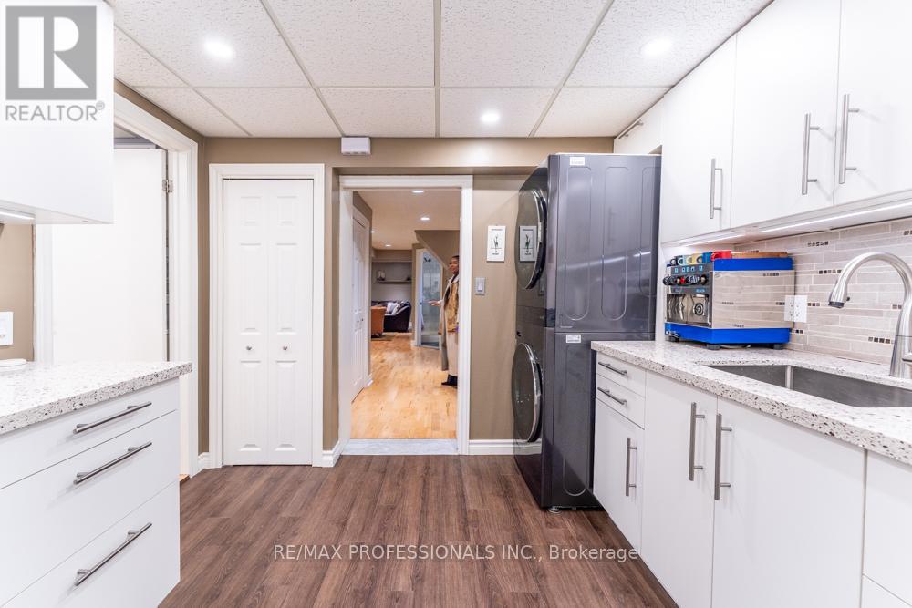 1427 Kenmuir Avenue, Mississauga (Mineola), Ontario  L5G 4B3 - Photo 30 - W12854034