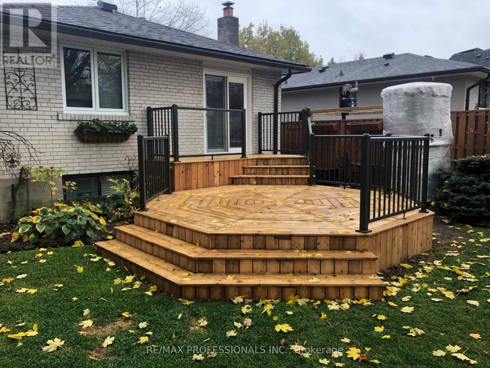 1427 Kenmuir Avenue, Mississauga (Mineola), Ontario  L5G 4B3 - Photo 35 - W12854034