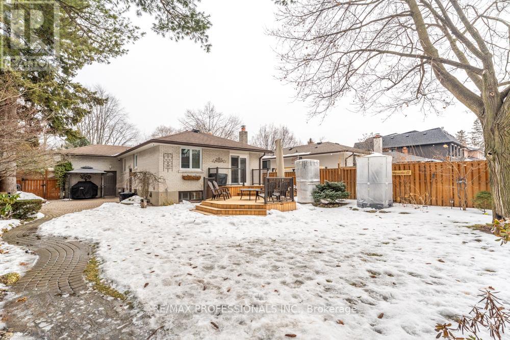 1427 Kenmuir Avenue, Mississauga (Mineola), Ontario  L5G 4B3 - Photo 36 - W12854034