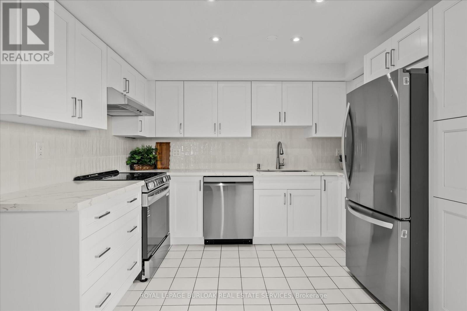 1107 - 5090 Pinedale Avenue, Burlington, Ontario  L7L 5V8 - Photo 23 - W12854038