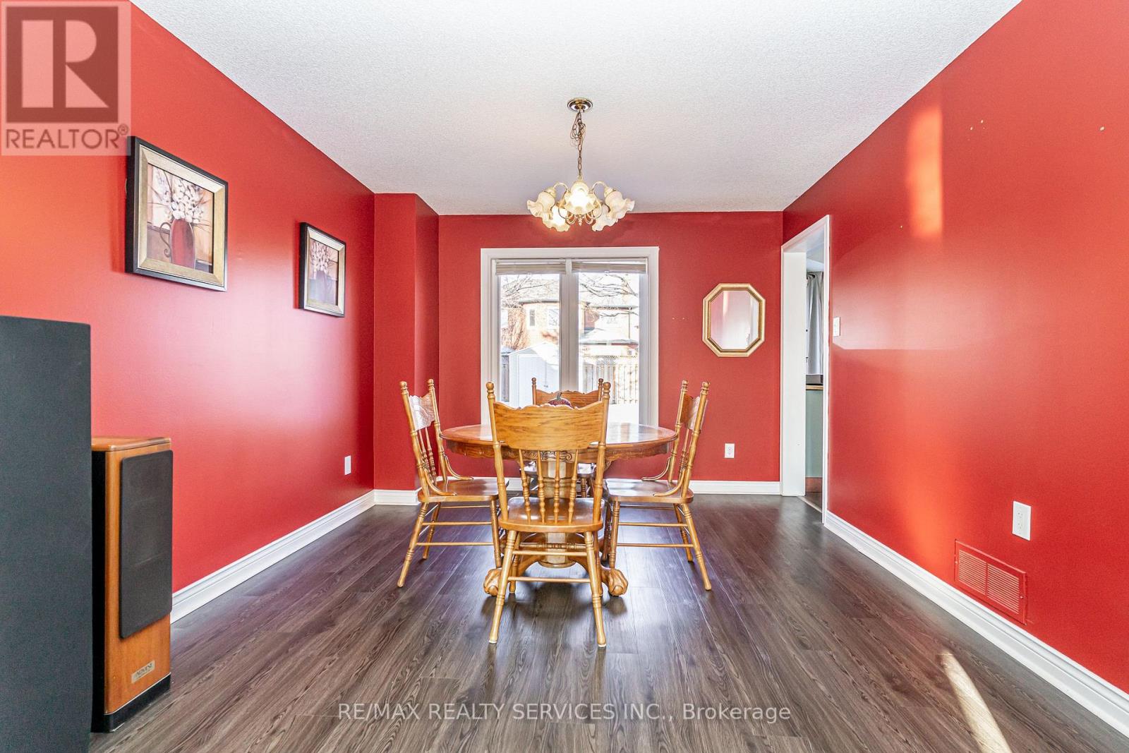 7 Laidlaw Avenue, Brampton, Ontario  L6S 5W1 - Photo 10 - W12854074