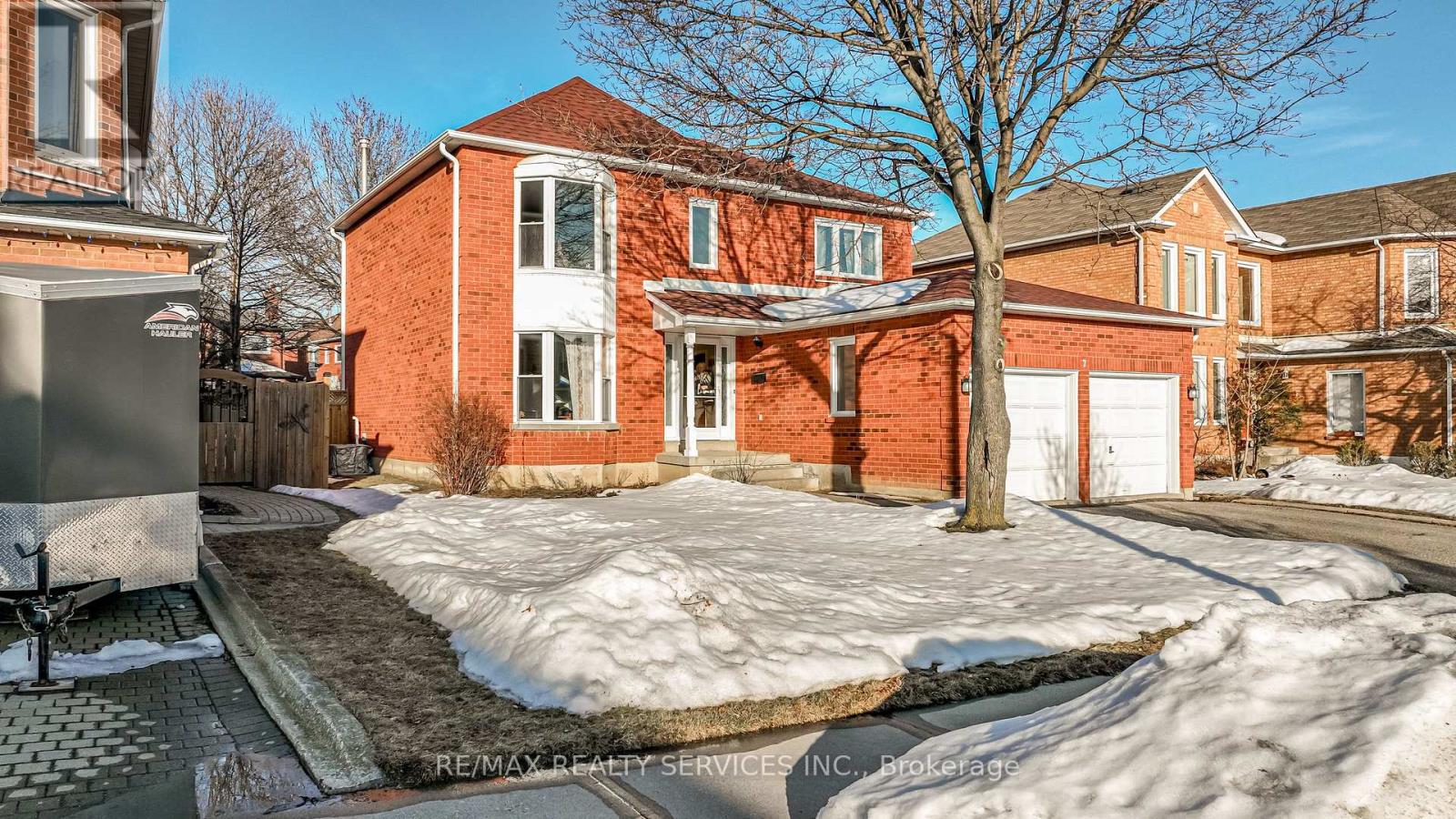 7 Laidlaw Avenue, Brampton, Ontario  L6S 5W1 - Photo 3 - W12854074