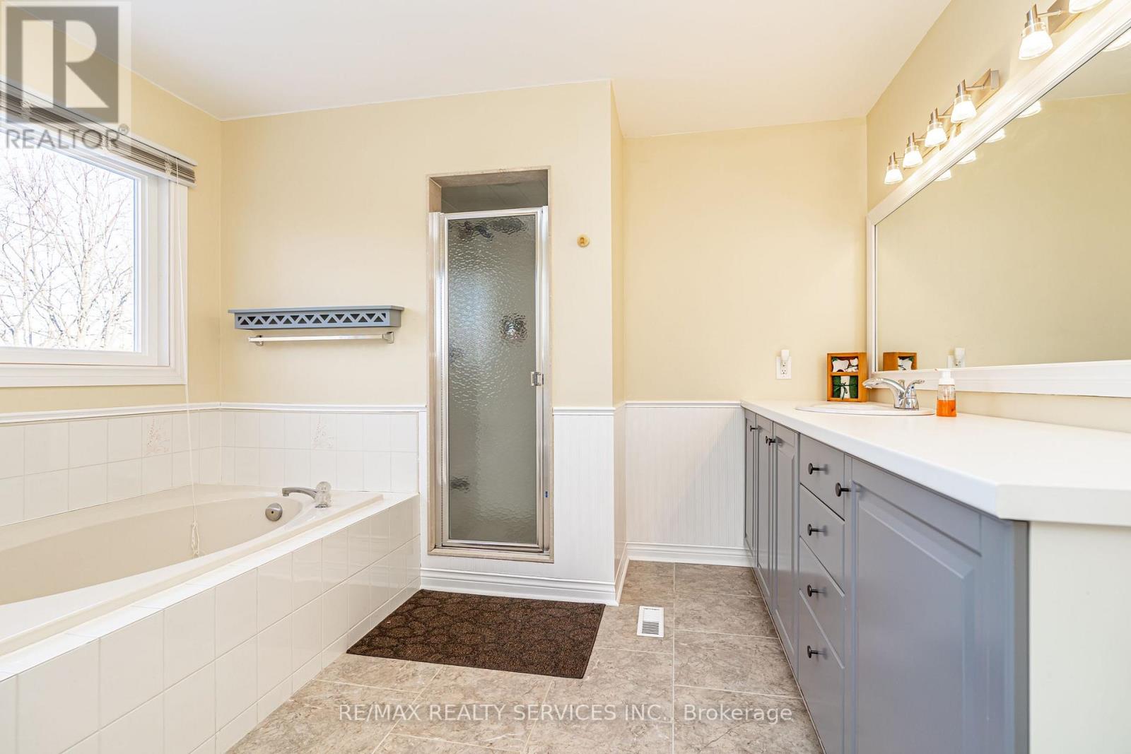 7 Laidlaw Avenue, Brampton, Ontario  L6S 5W1 - Photo 31 - W12854074