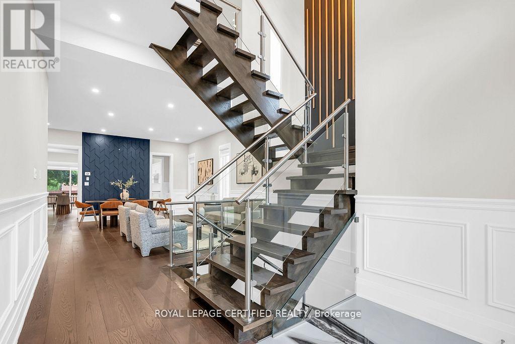 185 Burloak Drive, Oakville, Ontario  L6L 6S7 - Photo 22 - W12854104