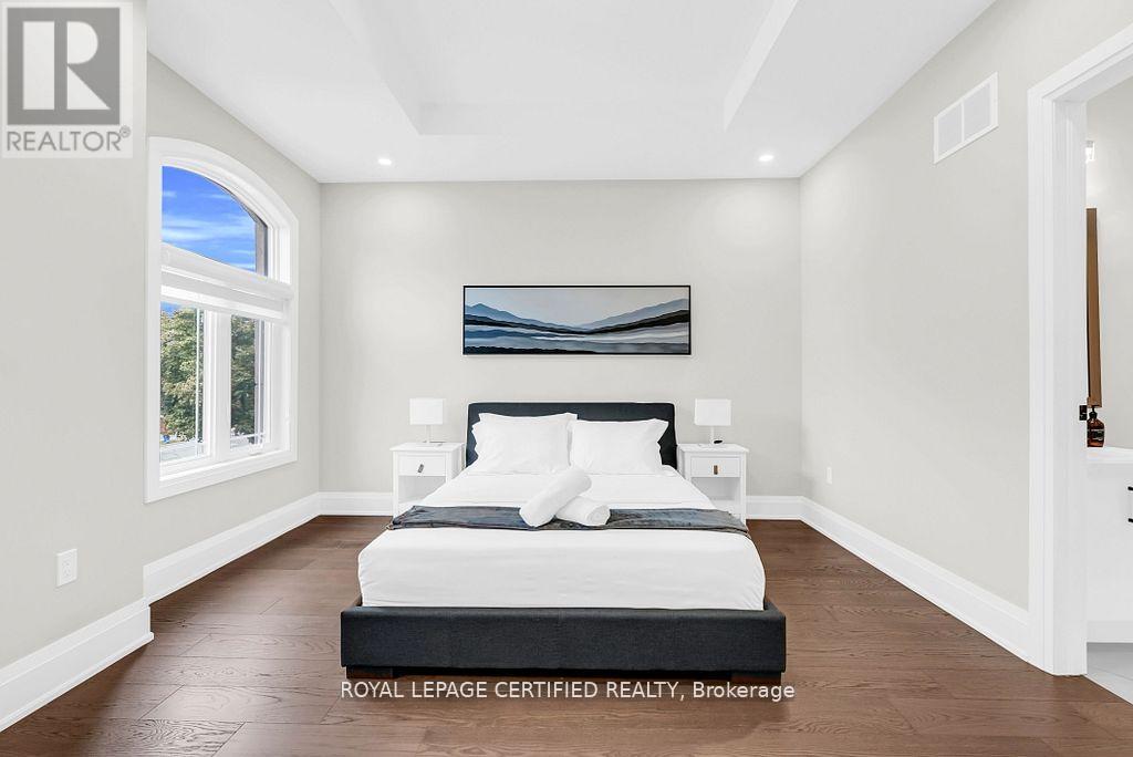 185 Burloak Drive, Oakville, Ontario  L6L 6S7 - Photo 44 - W12854104