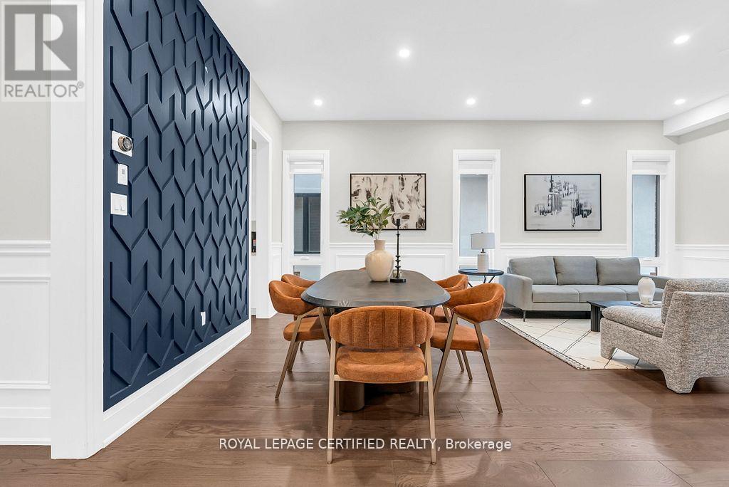 185 Burloak Drive, Oakville, Ontario  L6L 6S7 - Photo 9 - W12854104