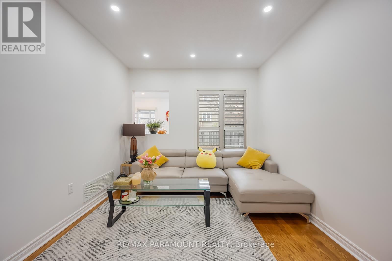 6371 Ormindale Way, Mississauga (East Credit), Ontario  L5V 1J2 - Photo 11 - W12854162