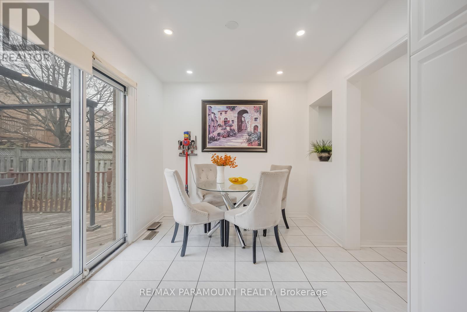 6371 Ormindale Way, Mississauga (East Credit), Ontario  L5V 1J2 - Photo 20 - W12854162