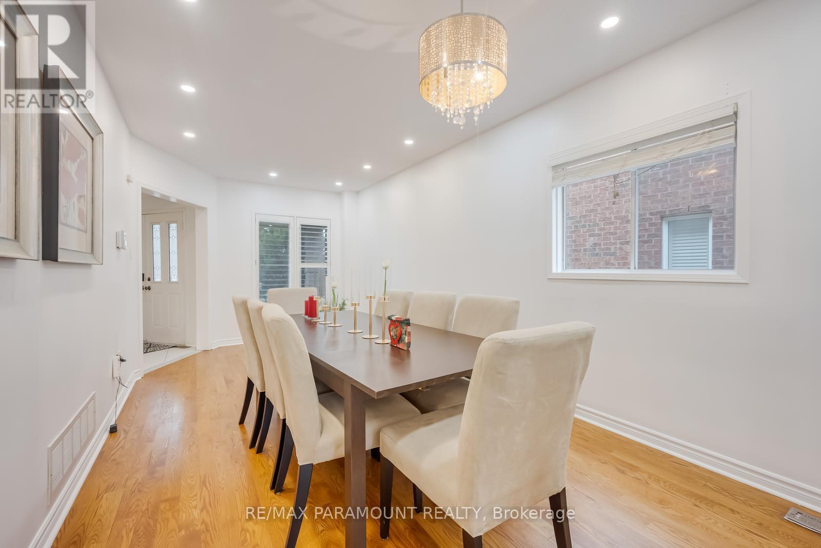 6371 Ormindale Way, Mississauga (East Credit), Ontario  L5V 1J2 - Photo 21 - W12854162