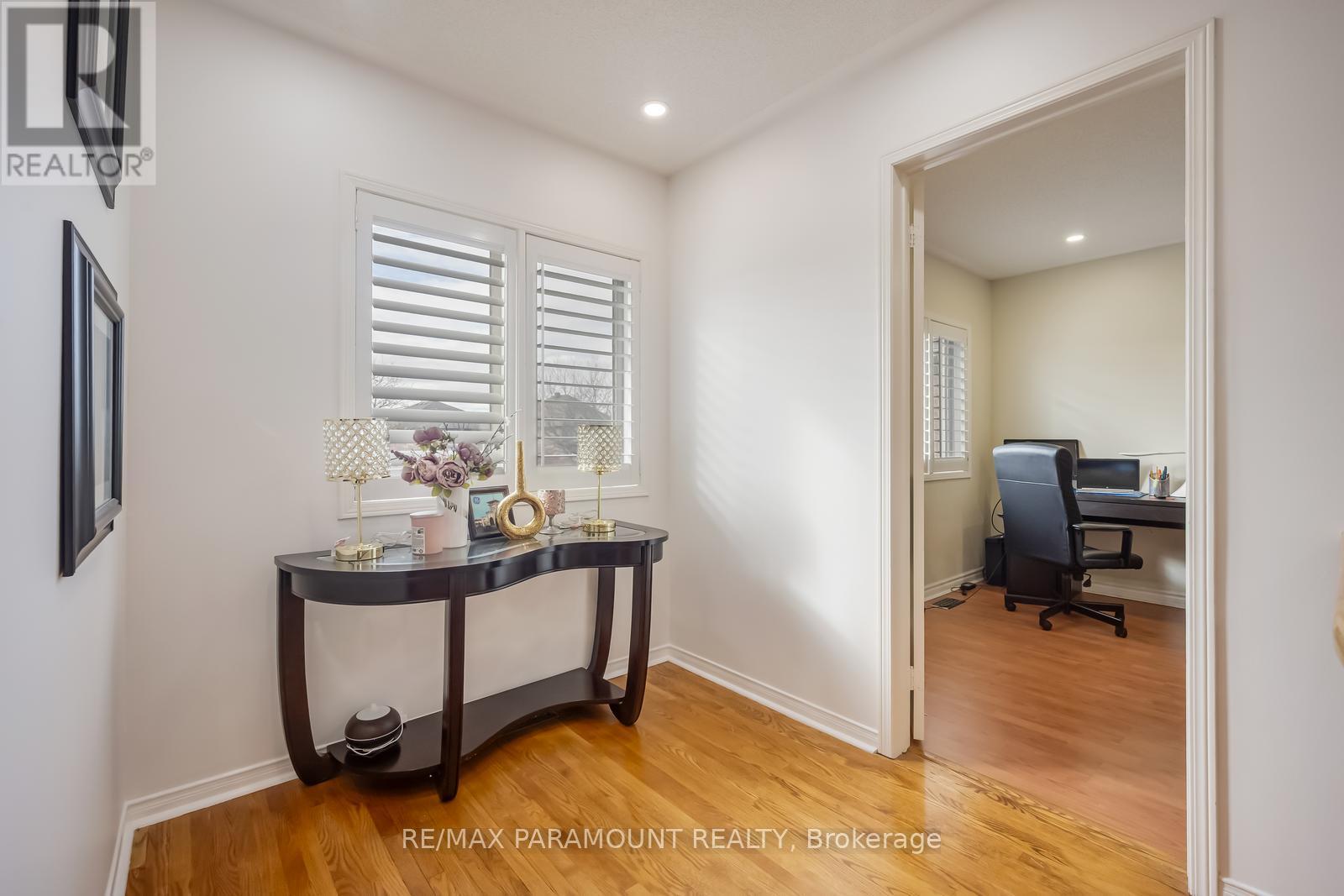 6371 Ormindale Way, Mississauga (East Credit), Ontario  L5V 1J2 - Photo 23 - W12854162