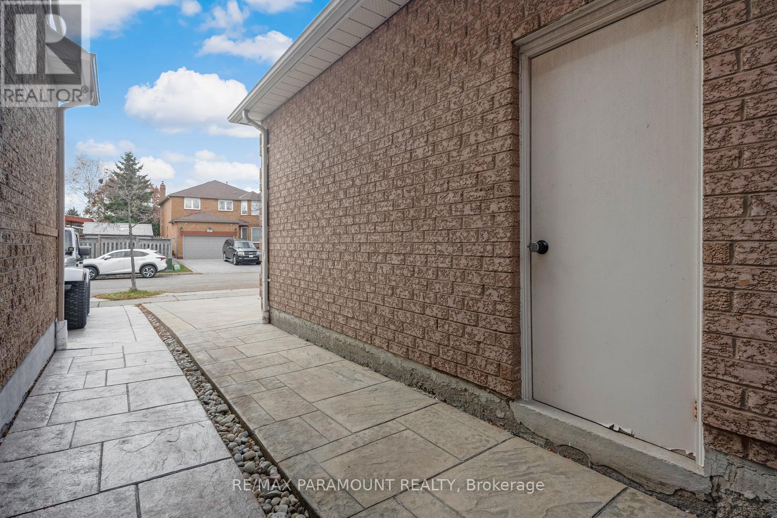 6371 Ormindale Way, Mississauga (East Credit), Ontario  L5V 1J2 - Photo 50 - W12854162