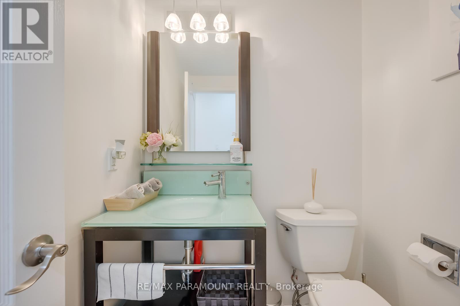 6371 Ormindale Way, Mississauga (East Credit), Ontario  L5V 1J2 - Photo 9 - W12854162