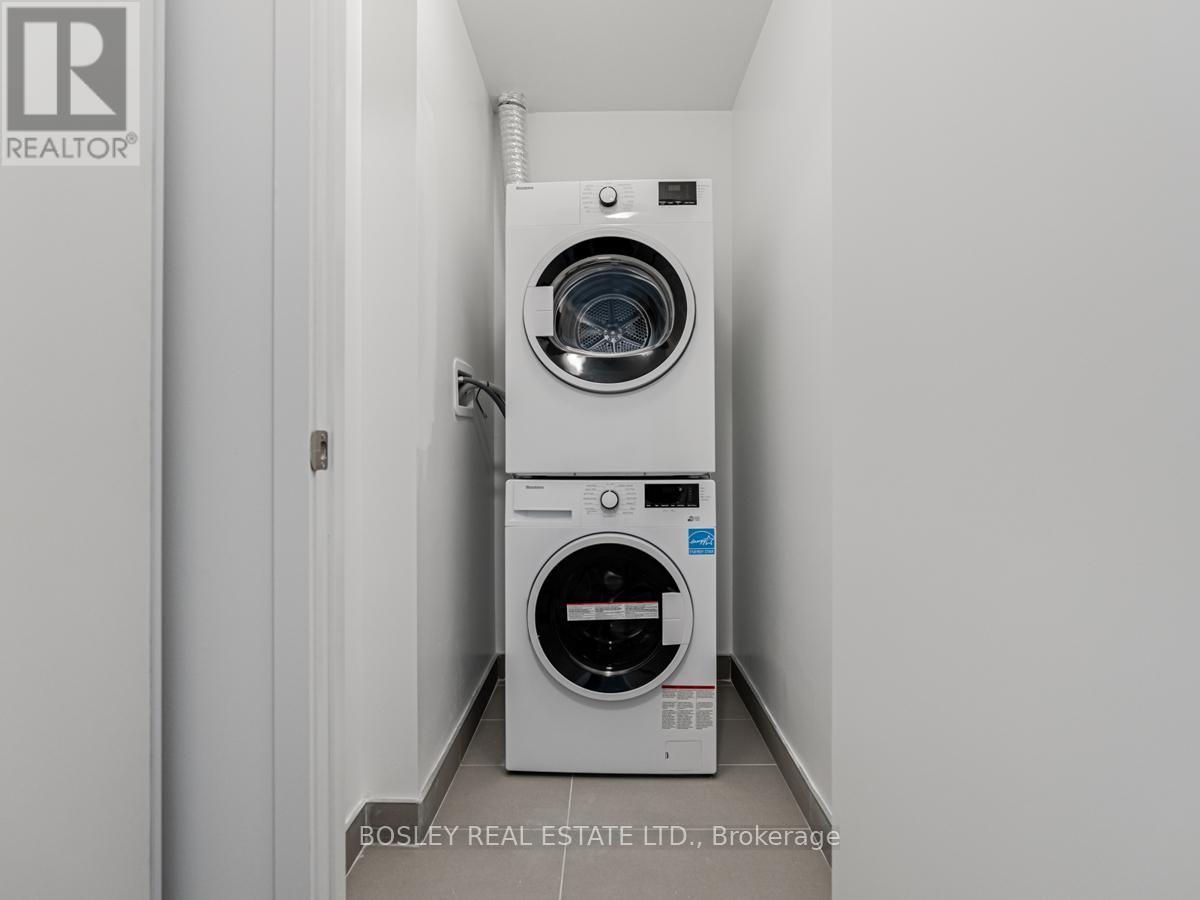 212 - 1787 St Clair Avenue W, Toronto, Ontario  M6N 0B7 - Photo 18 - W12854228