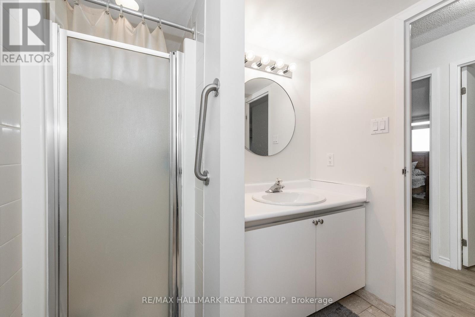 1009 - 1025 Grenon Avenue, Ottawa, Ontario  K2B 8S5 - Photo 24 - X12854056