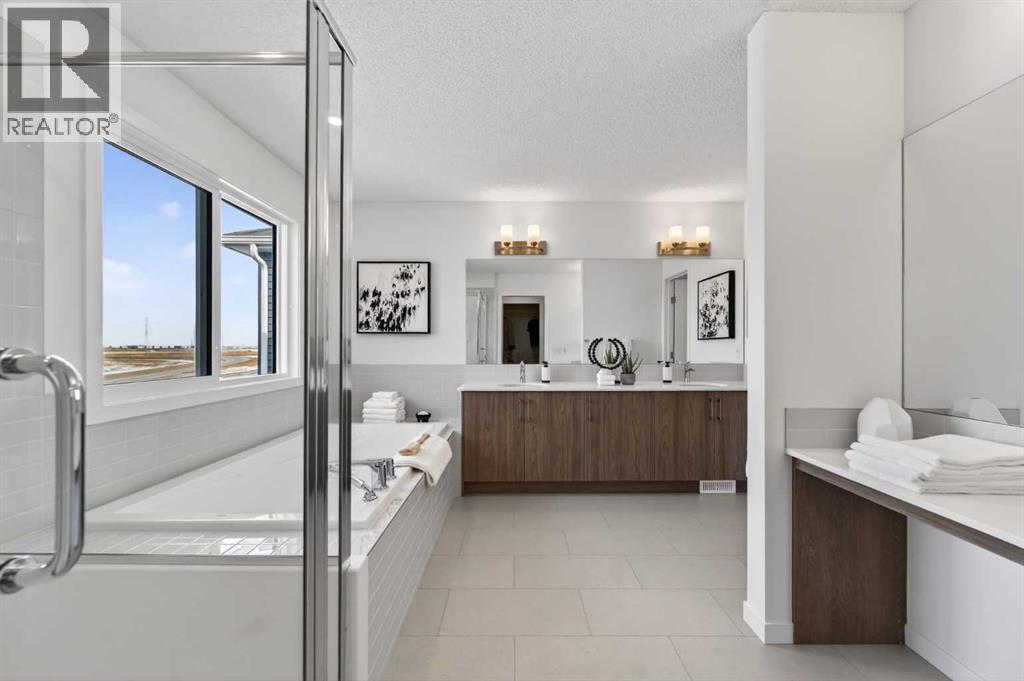 409 Corner Glen Way Ne, Calgary, Alberta  T3N 2P1 - Photo 12 - A2253055