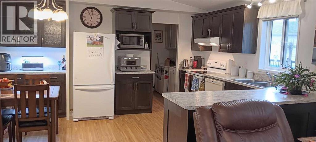 2921 29 Street S, Lethbridge, Alberta  T1K 6S7 - Photo 3 - A2270102